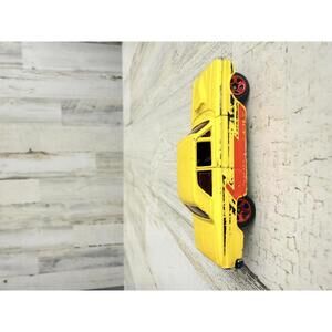 1969 Mattel Hot Wheels Redline Custom T-Bird Yellow HK Smooth Rollers Playworn